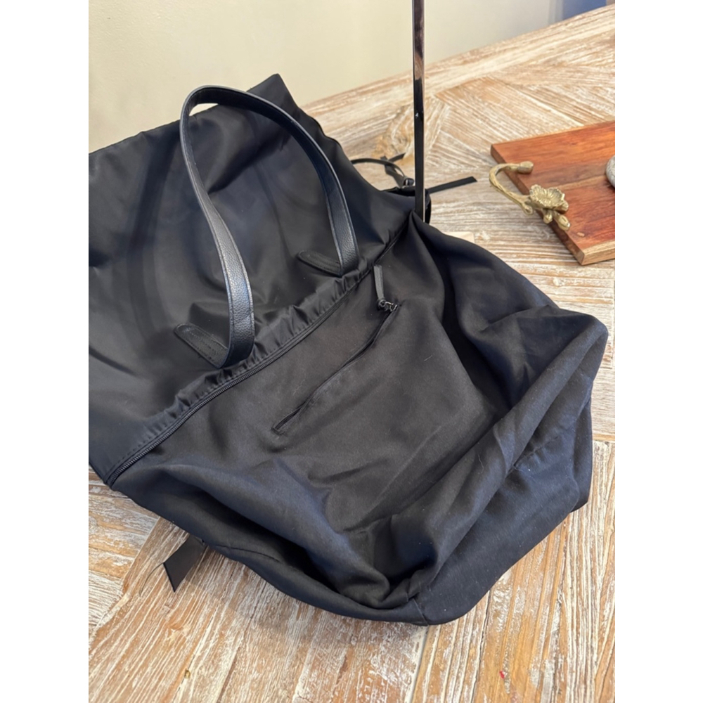 Botkier Tote - Picture 7 of 9